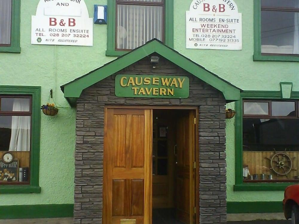 Causeway Tavern Bed & Breakfast Bushmills Exterior foto