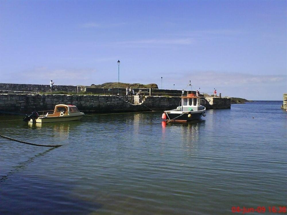 Causeway Tavern Bed & Breakfast Bushmills Exterior foto