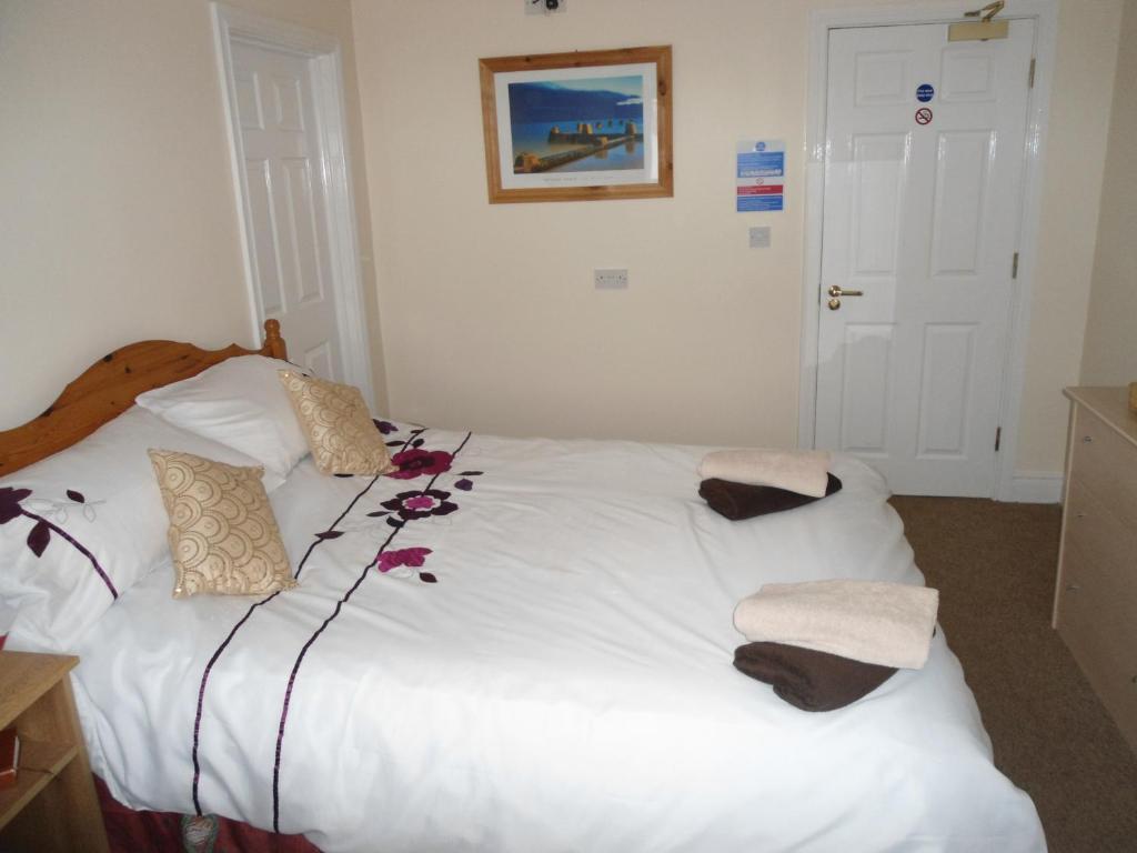 Causeway Tavern Bed & Breakfast Bushmills Habitación foto