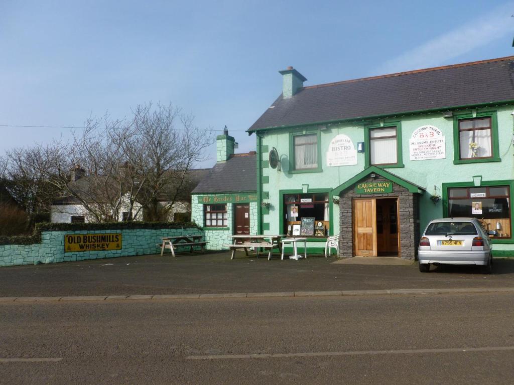 Causeway Tavern Bed & Breakfast Bushmills Exterior foto